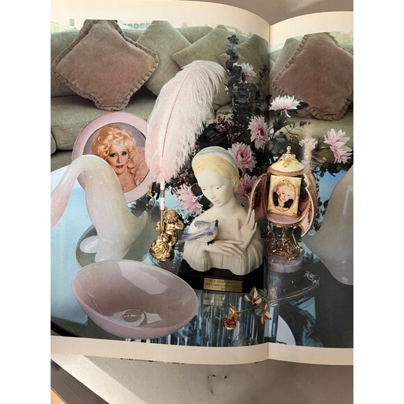 Only the Best A Celebration of Gift Giving in America - Picture 15 of 16